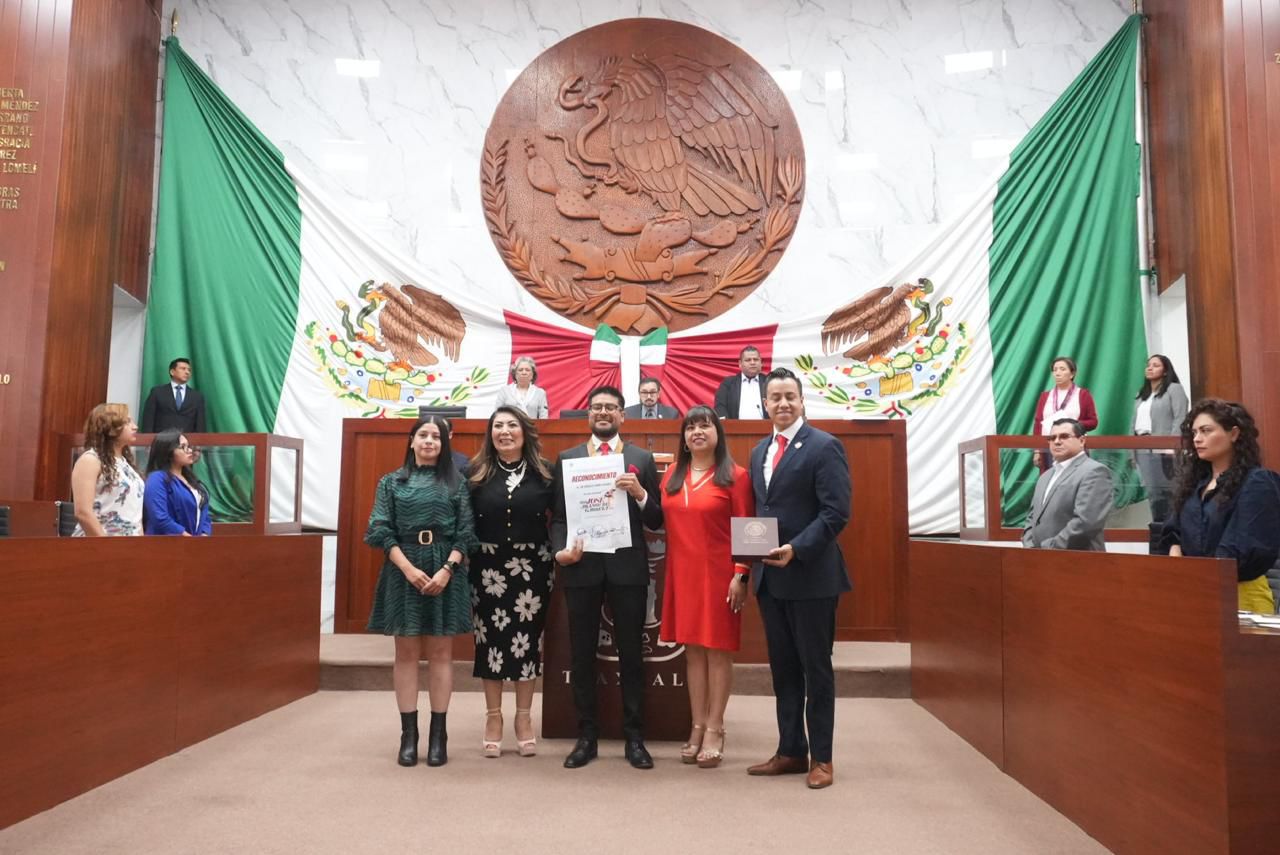 LXIV Legislatura entrega presea 'José Arámburu Garreta' 2024